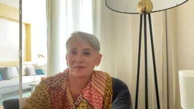 DE3FA2F8-A214-4E7B-A39C-39222239D8AA